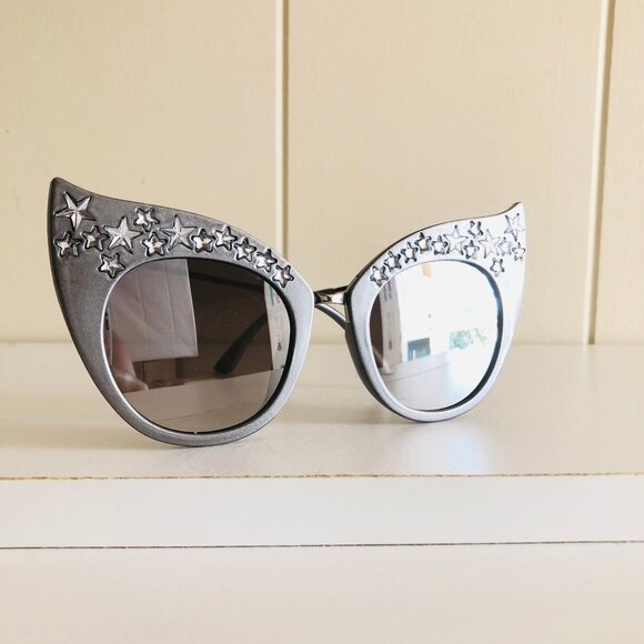 Batshape Cat Eye Sunglasses - Picture 3 of 11